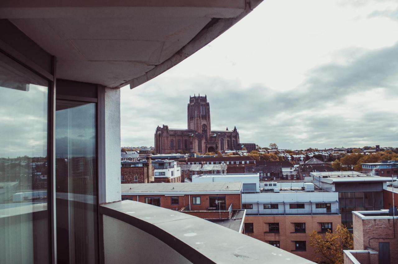 Serviced Apartment In Liverpool City Centre - Free Parking - Balcony - By Happy Days Экстерьер фото